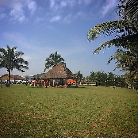 Sankofa Beach House Hotel Kokrobite Екстериор снимка